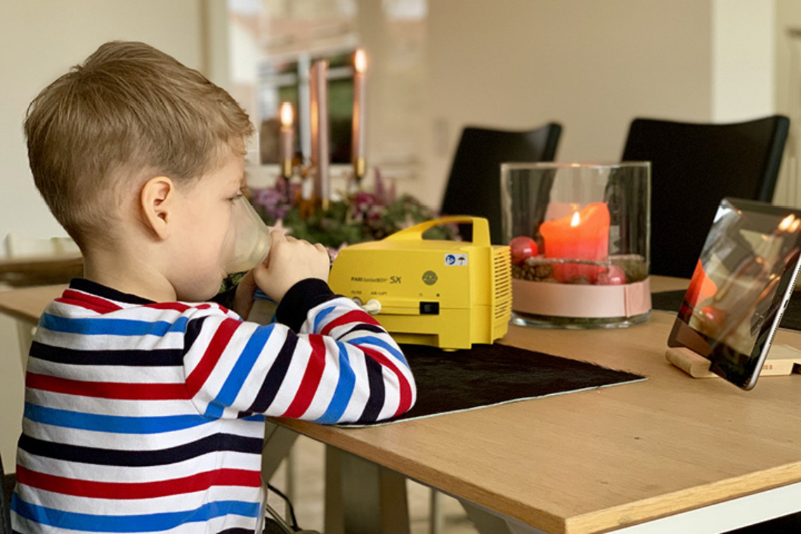 Every child likes to inhale if they get a reward Every child likes to inhale if they get a reward