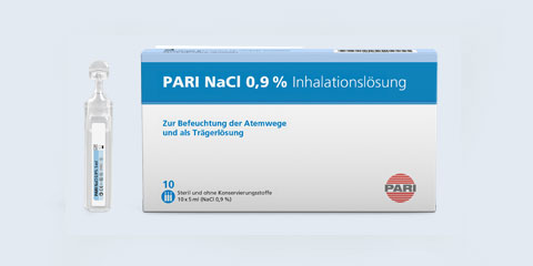 Produktabbildung – PARI NaCl 0,9% Inhalationslösung – Isotone Kochsalzlösung. Links neben der 10er Packung steht eine einzelne Ampulle